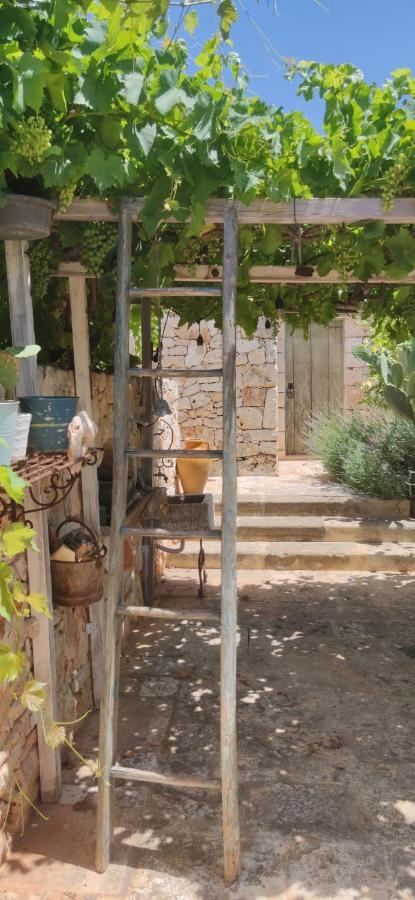 Trulli Il Geco Sognante Ceglie Messapica Exterior foto